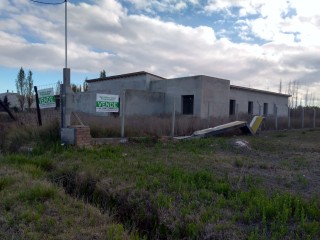 Casa a terminar en barrio residencial Quintas del Sauzalito, Cipolletti