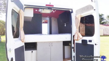 Equipamiento de furgon a motorhome