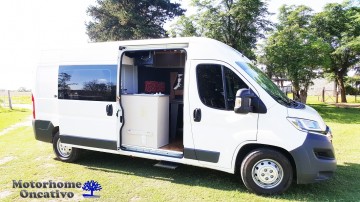 Equipamiento de furgon a motorhome