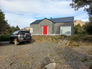 Casa de 1 dormitorio con altillo en barrio abierto residencial Faldeos del Chapelco, San Martin de los Andes.