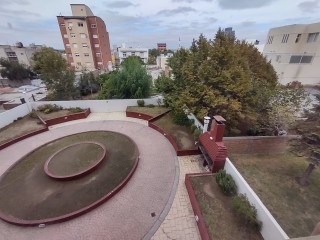 Departamento En Venta 2 Dormitorios en el centro de la ciudad de Neuquén sobre calle Carlos H Rodríguez 556. A solo 5 cuadras de Avda. Argentina y a una de la plaza Julio A Roca.