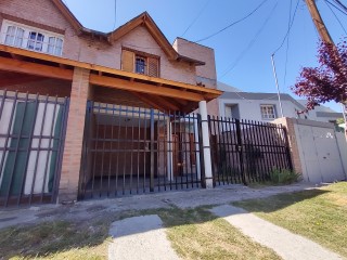 En Venta Dúplex de 3 Dormitorios Barrio Santa Genoveva, Neuquén Capital