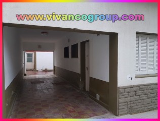 Se vende Casa 2 dorm. y Dpto. - Santa Cruz al 200 - Neuquén capital