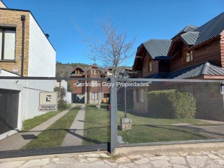 Departamento de 3 dormitorios con cochera EN VENTA en  zona centro de San Martín de los Andes