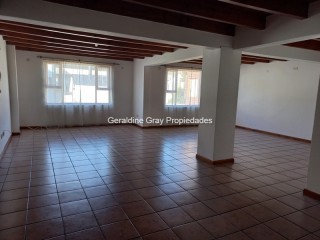 Departamento de 3 dormitorios con cochera EN VENTA en  zona centro de San Martín de los Andes