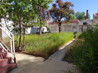 En venta Casa A Refaccionar APTA DESARROLLO (400m2 Lote) Centro Cipolletti.