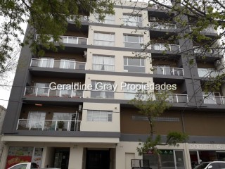 Local comercial en venta en edificio Bruno, calle San Martin 833, pleno centro de Cipolletti