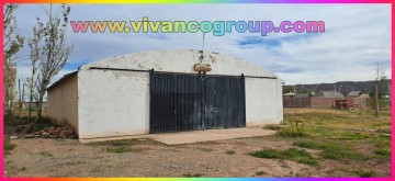 Se alquila Galpón 180 m2. con amplio patio - Barrio Mudón 2 - Plottier - Provincia de Neuquén