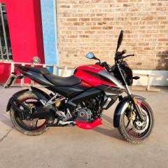 Moto Rouser NS200