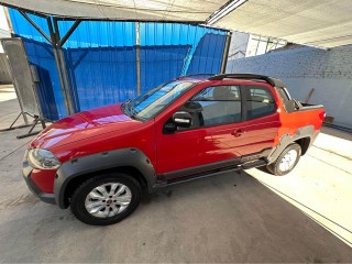 Fiat Strada Adventure Locker 2017