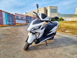 VENDO / PERMUTO / FINANCIO HONDA ELITE 2018 .