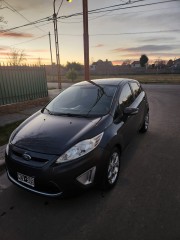 VENDO O PERMUDO Fiesta KInetic 1.6 Titanium