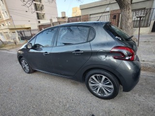 Vendo Peugeot 208 Feline 2019