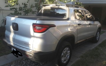 FIAT TORO FREEDOM 4X2 MT 2017