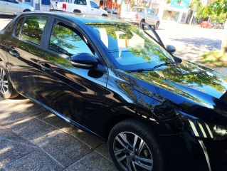 Peugeot 208 Full Tope de Gama