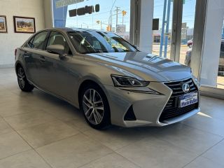 TOYOTA LEXUS IS 300h (HYBRID) LUXURY AÑO 2020 C/16.000 KM