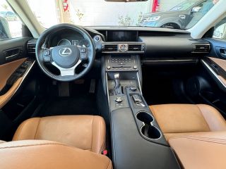 TOYOTA LEXUS IS 300h (HYBRID) LUXURY AÑO 2020 C/16.000 KM