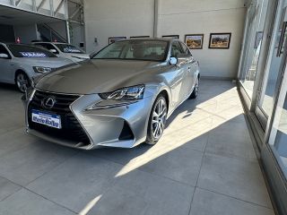 TOYOTA LEXUS IS 300h (HYBRID) LUXURY AÑO 2020 C/16.000 KM