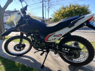 VENDO MOTOMEL SKUA 250