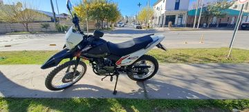 VENDO MOTOMEL SKUA 250