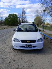 VENDO CORSA 2010