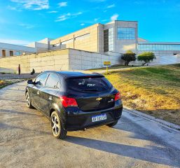 VENDO / PERMUTO / FINANCIO CHEVROLET ONIX AT 2017