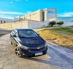 VENDO / PERMUTO / FINANCIO CHEVROLET ONIX AT 2017