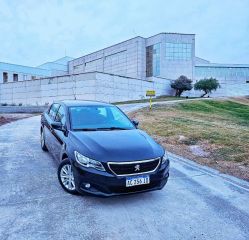 VENDO / PERMUTO / FINANCIO PEUGEOT 301 2018