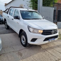 Toyota Hillux DX Pack 4x4 2017 VENDO-PERMUTO-FINANCIO