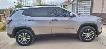 Jeep Compass 2.4 Sport 25.700 km