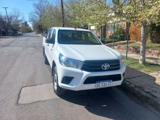 VENDO TOYOTA HYLUX 2017