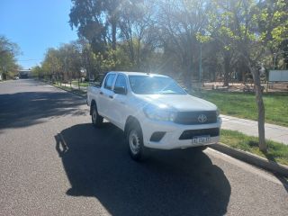 VENDO TOYOTA HYLUX 2017