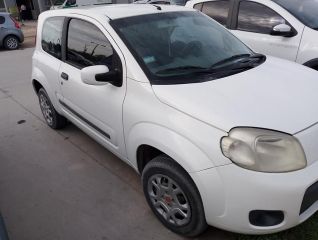 titular vende fiat uno novo aire direccion alarma al dia!!