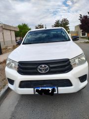 VENDO TOYOTA HILUX 2017 4X2