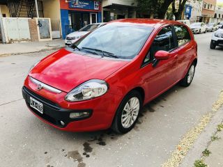 Fiat Punto essence unconect 1.6 16v 2016