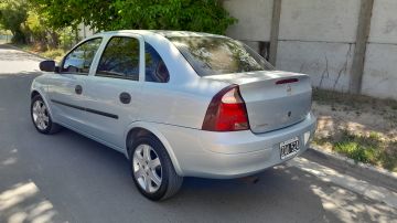 Corsa 2 1.8 modelo 2010