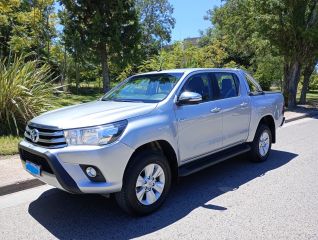 TOYOTA HILUX 4X2 SRV D/C PACK 2.8 TDI 6 M/T