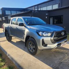 Toyota Hilux Sr 4x4 Manual 2024 0Km