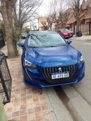 Vendo Peugeot 208 Allure triptonic 2021