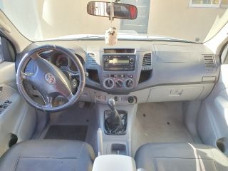 Hilux SR 2011 4x2