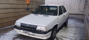 Vendo Renault 9 GTL