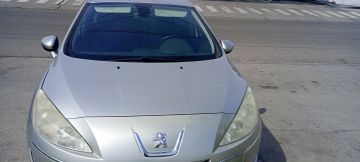 Vendo Peugeot 408 hdi 2012. Full.titular