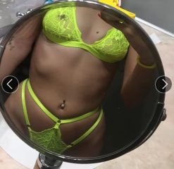 Pendeja de 22 años bien putita disponible!