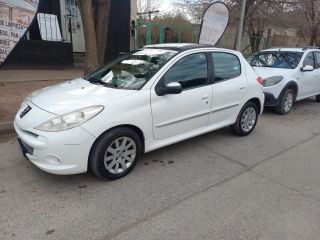 Vendo o permuto x mayor valor Peugeot 207 feline tiptronic