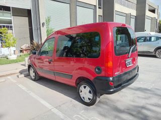 Vendo Permuto Kangoo Authentique Nafta 1.6 16v Modelo 2010 Papeles al dia y lista para transferir