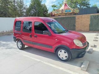 Vendo Permuto Kangoo Authentique Nafta 1.6 16v Modelo 2010 Papeles al dia y lista para transferir