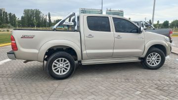 Hilux 3.0 4x2 SRV cuero 2013