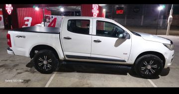 Titular vende Chevrolet S10 2018 4x4 Ls