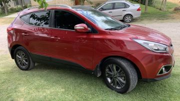 Vendo Hyundai Tucson gls premium 2015 única en el país