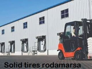 CUBIERTA maciza 700X12 autoelevador rodamarsa tires